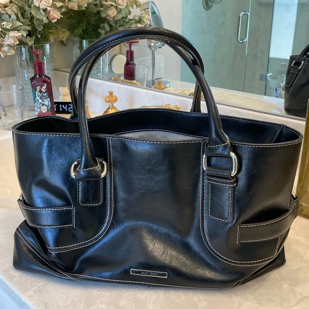 FREE with purchase of any other item: Nine West Purse, black, faux leather - Picture 1 of 6